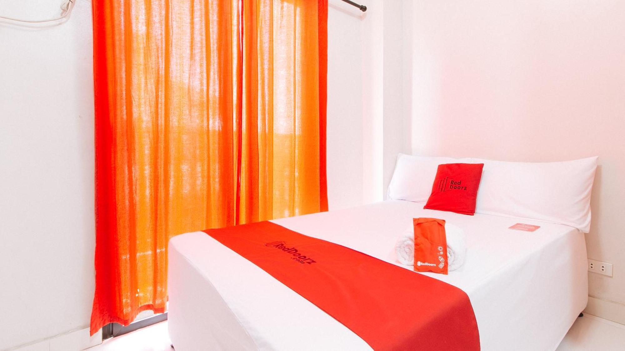 Reddoorz Near Naia Terminal 1 Paranaque City Exterior foto