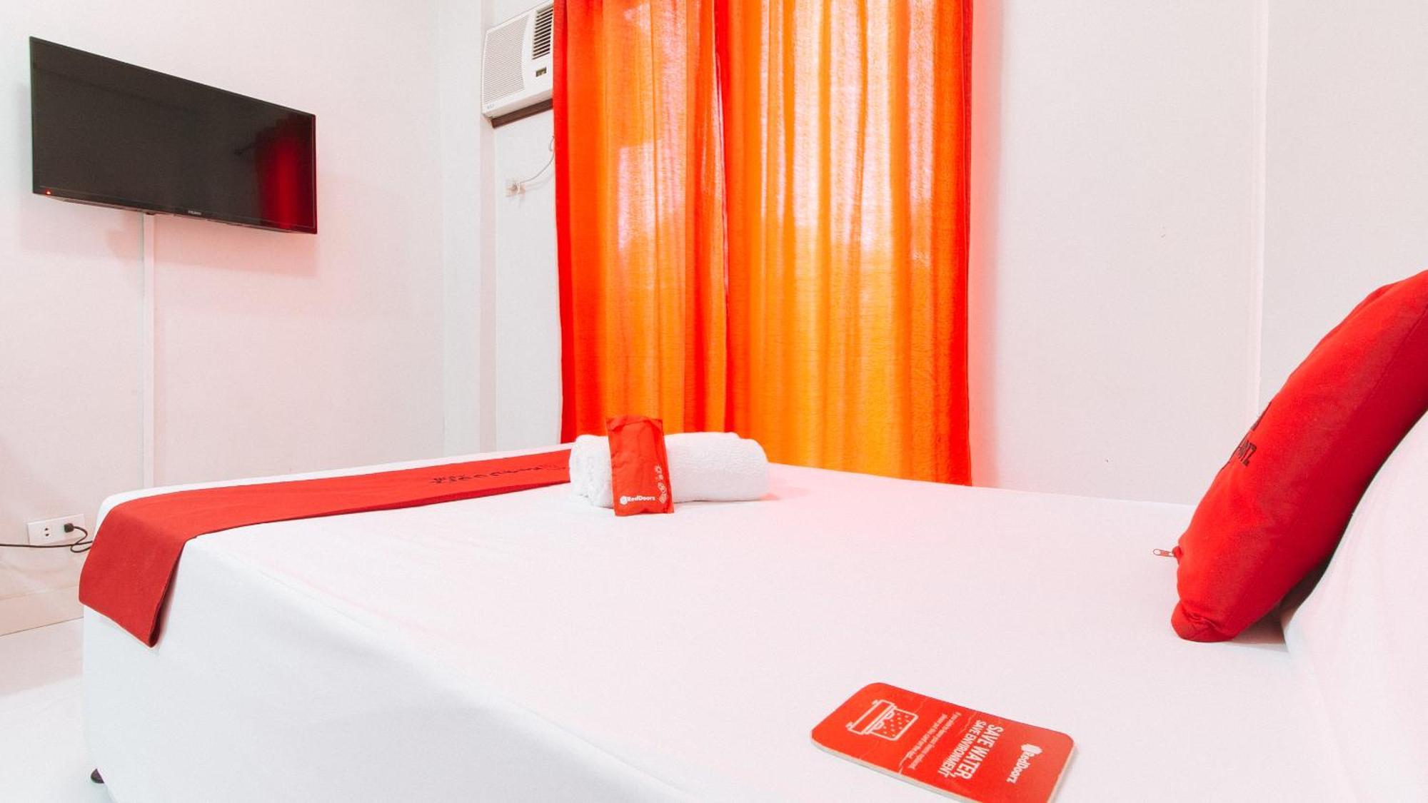 Reddoorz Near Naia Terminal 1 Paranaque City Exterior foto