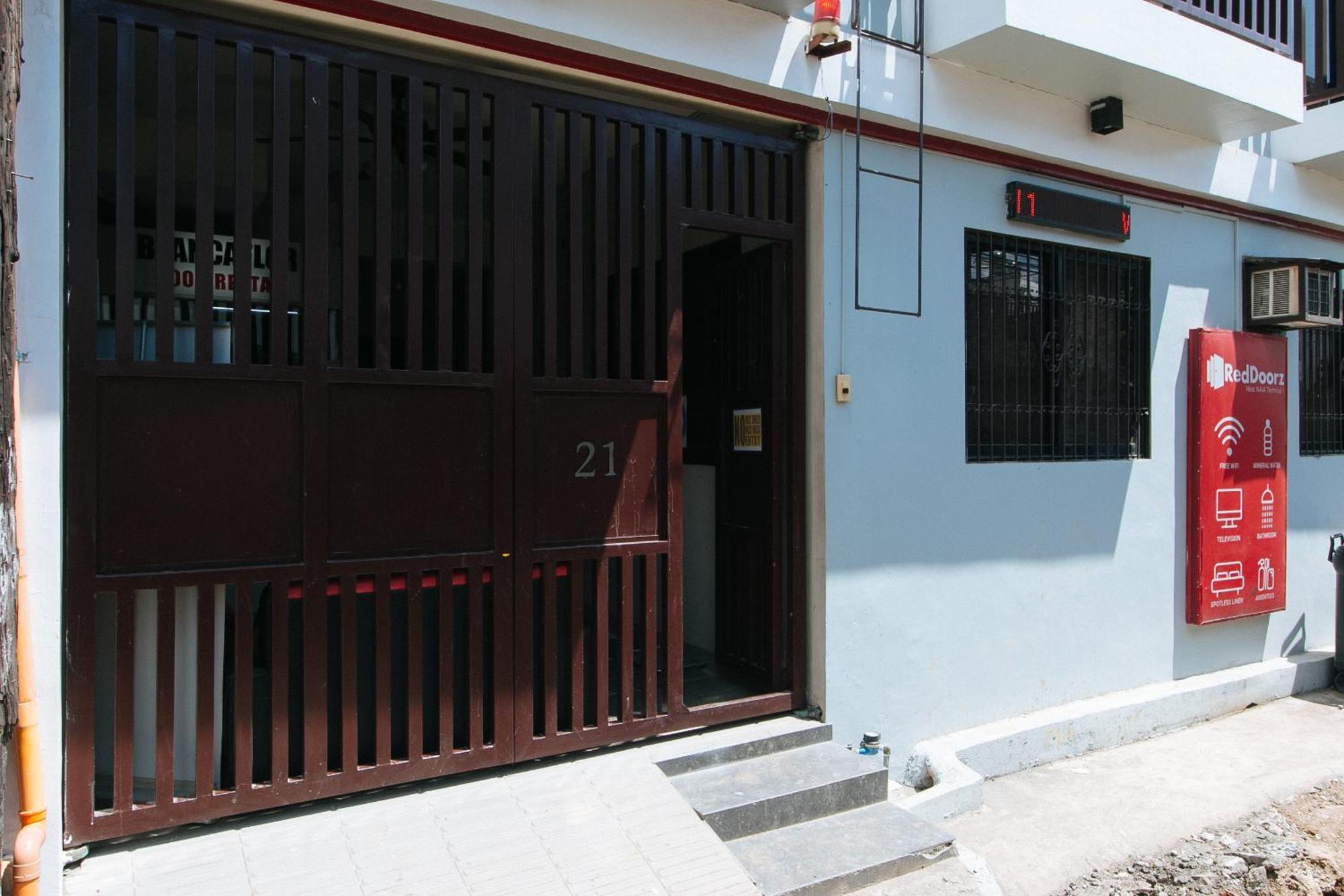 Reddoorz Near Naia Terminal 1 Paranaque City Exterior foto